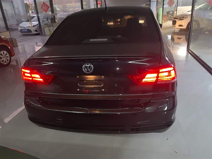 Фото 6 - Volkswagen Santana