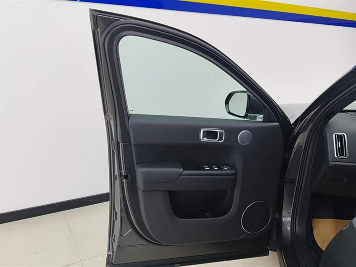 Фото 7 - LiXiang L8