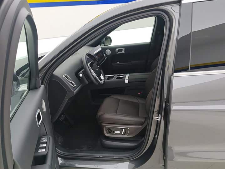 Фото 9 - LiXiang L8