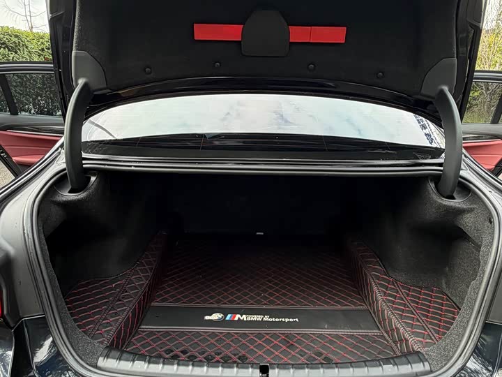 Фото 16 - BMW 5 Series