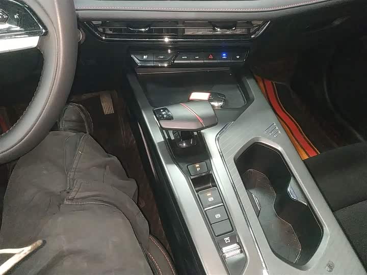 Фото 14 - Changan X5 Plus