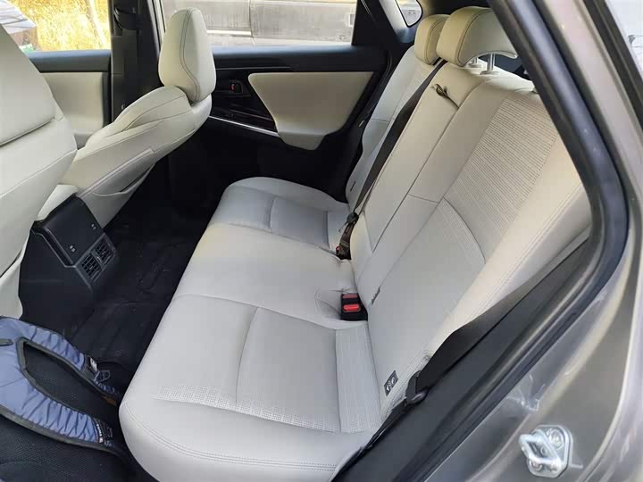 Фото 17 - Toyota bZ4X