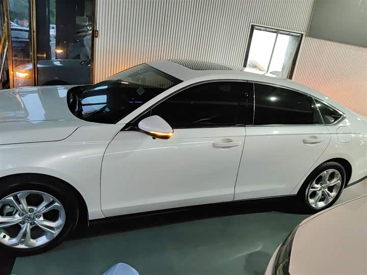 Фото 5 - Honda Accord