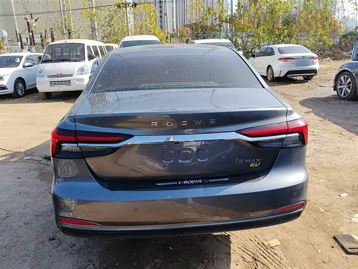 Фото 6 - Roewe i6 Max EV