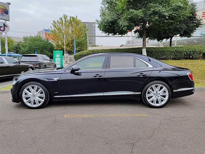 Фото 3 - Bentley Flying Spur