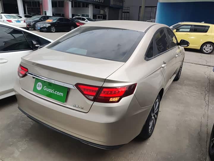 Фото 7 - Geely Emgrand GL