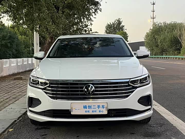 Фото 2 - Volkswagen Lavida