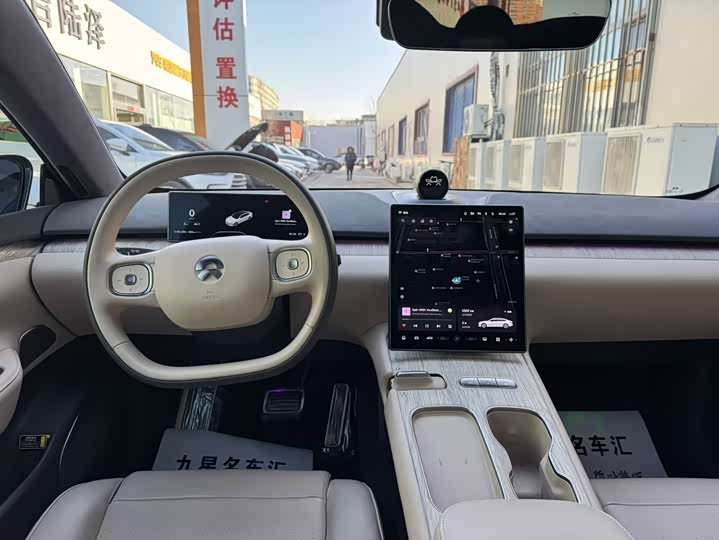 Фото 14 - Nio ET7