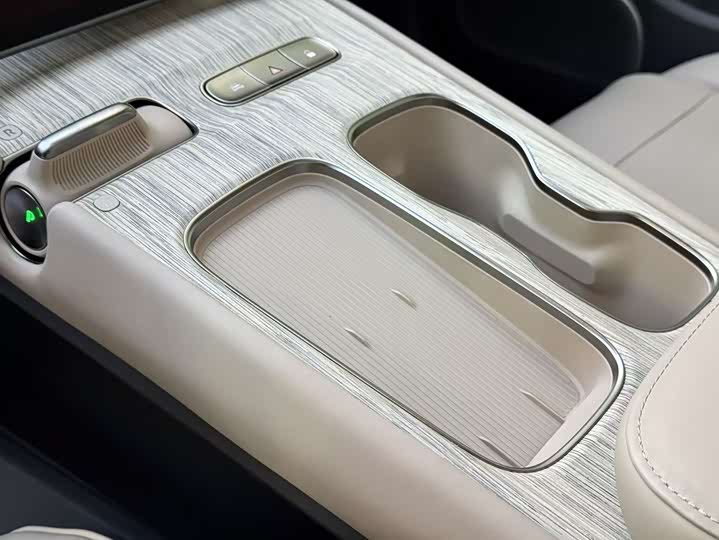 Фото 8 - Nio ET7