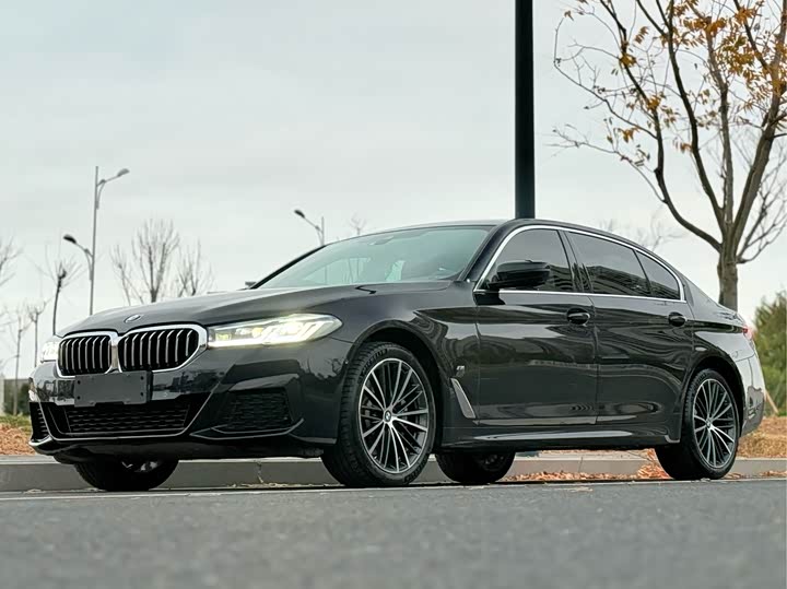 Фото 2 - BMW 5 Series
