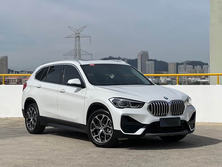 Фото 3 - BMW X1