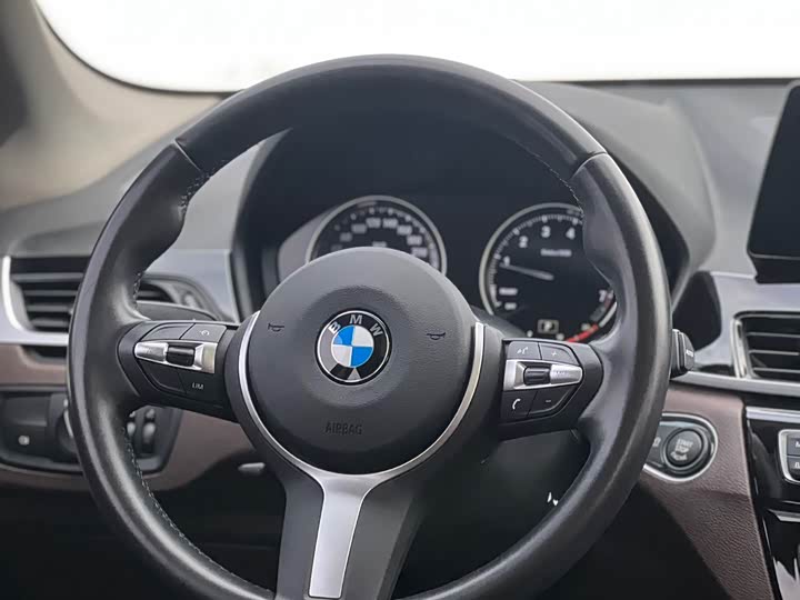 Фото 7 - BMW X1