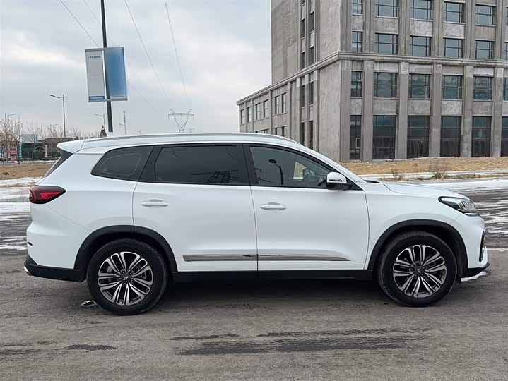 Фото 4 - Chery Tiggo 8