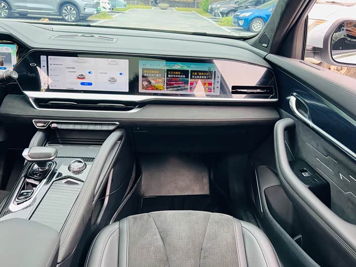 Фото 17 - Geely Monjaro