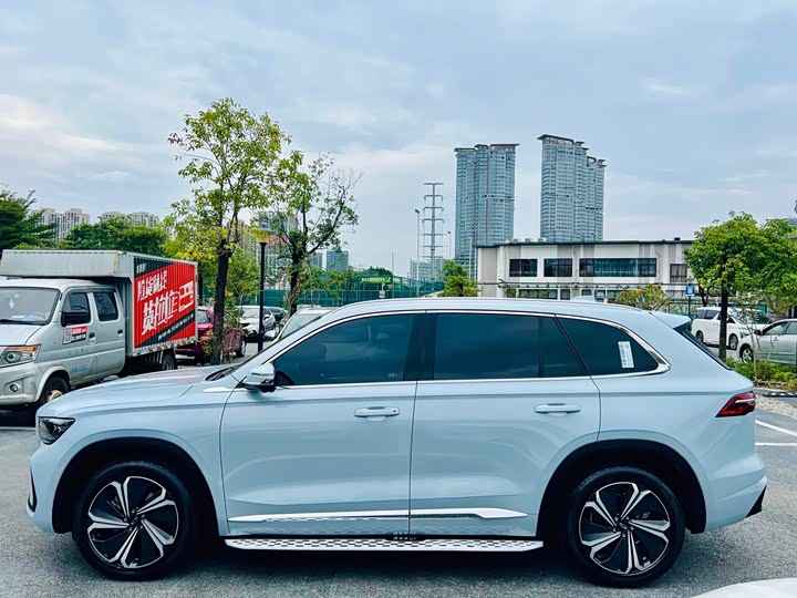 Фото 6 - Geely Monjaro