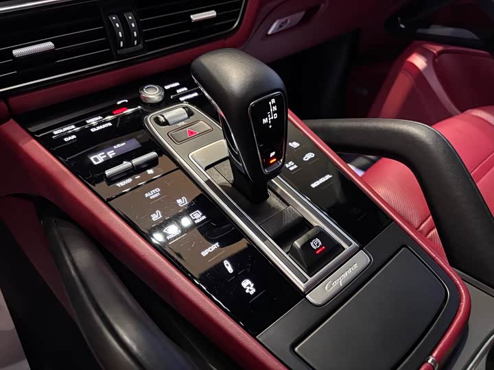 Фото 20 - Porsche Cayenne