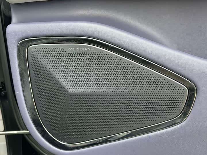 Фото 15 - HiPhi X