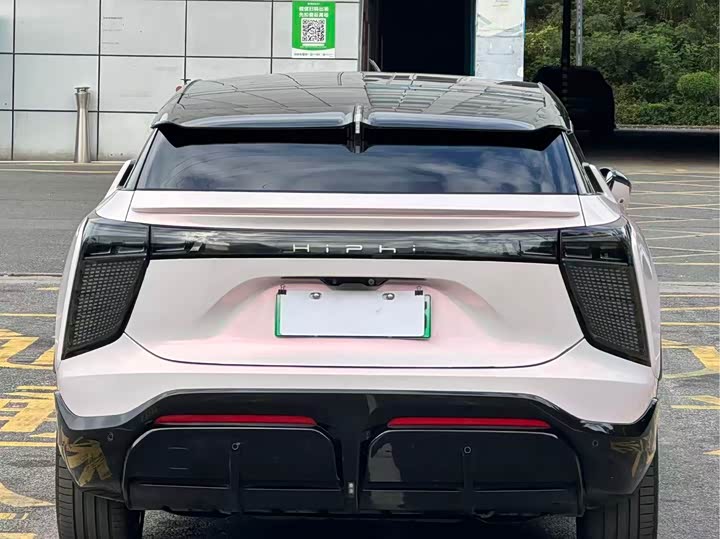 Фото 19 - HiPhi X