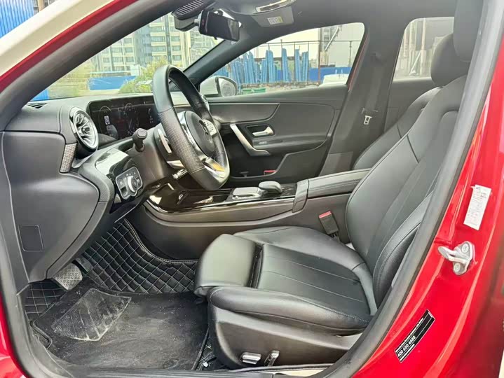 Фото 6 - Mercedes-Benz A-Class