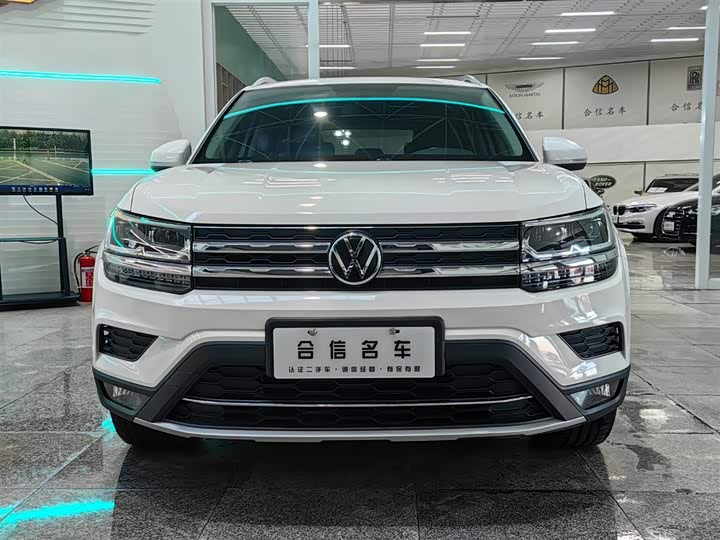 Фото 2 - Volkswagen Tharu