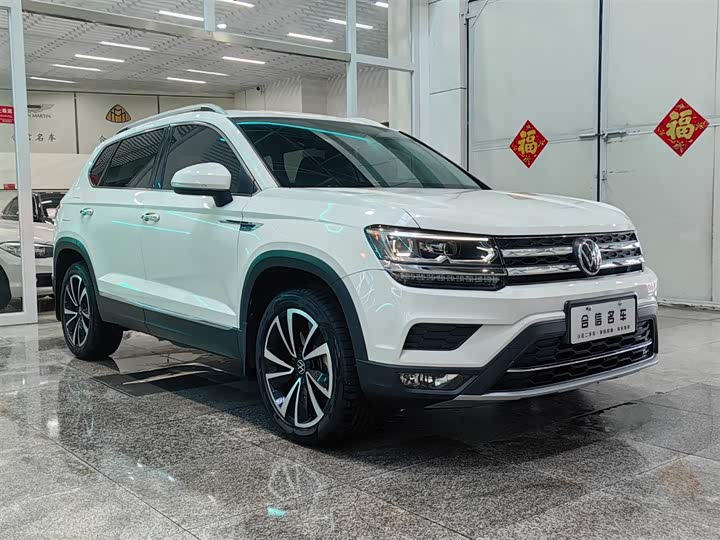 Фото 3 - Volkswagen Tharu