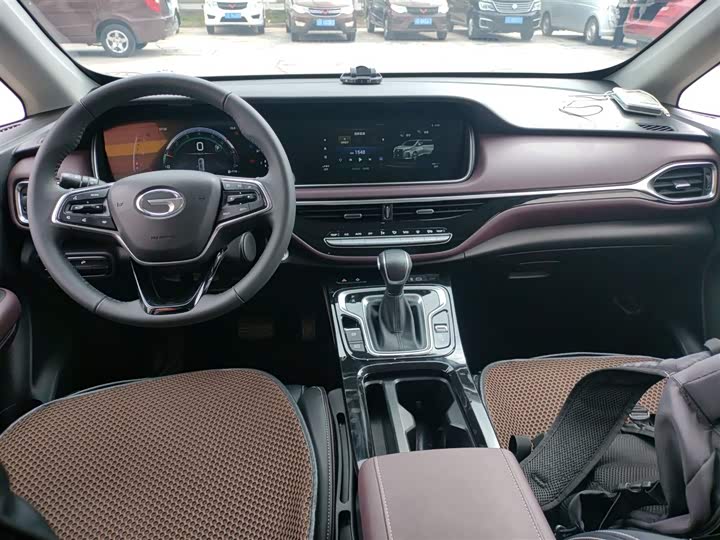 Фото 10 - GAC Trumpchi M6