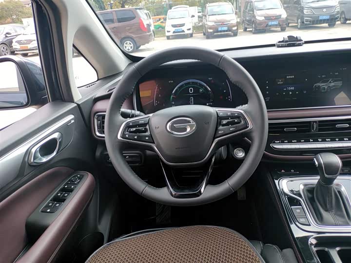 Фото 11 - GAC Trumpchi M6