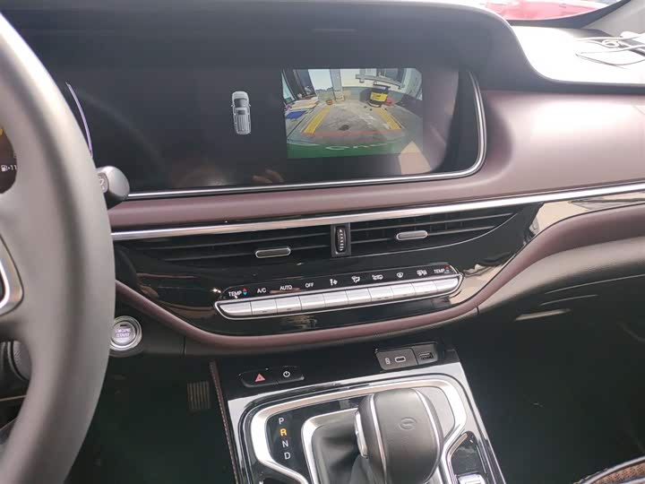 Фото 13 - GAC Trumpchi M6