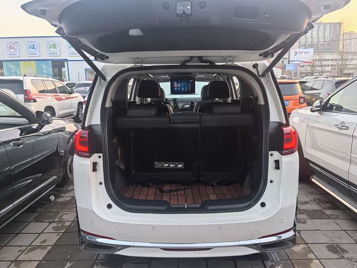 Фото 17 - GAC Trumpchi M8