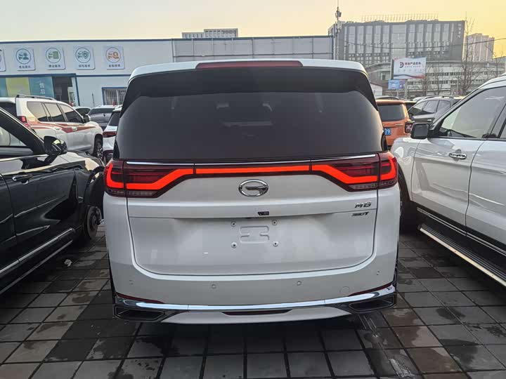 Фото 5 - GAC Trumpchi M8