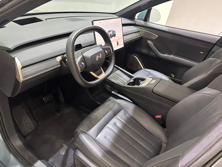 Фото 12 - Nio Onvo L60