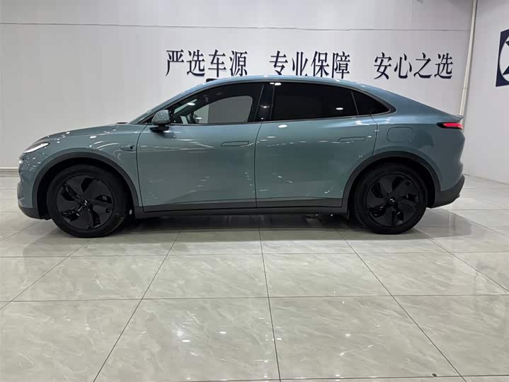 Фото 13 - Nio Onvo L60