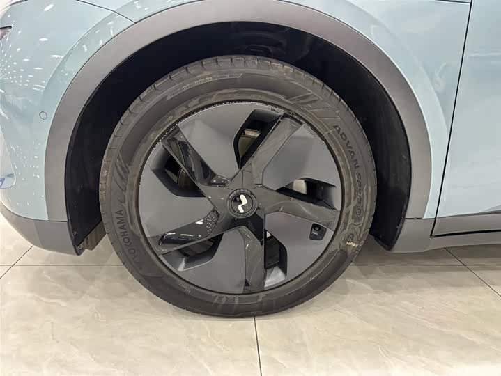 Фото 14 - Nio Onvo L60