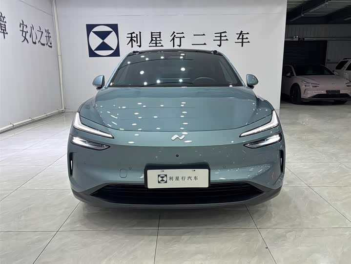 Фото 16 - Nio Onvo L60