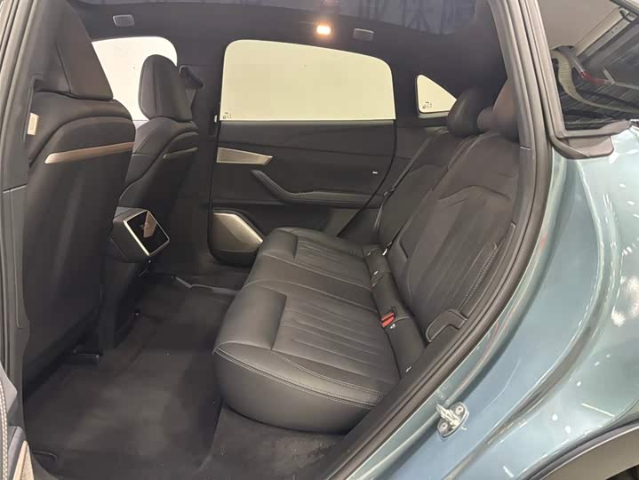 Фото 9 - Nio Onvo L60