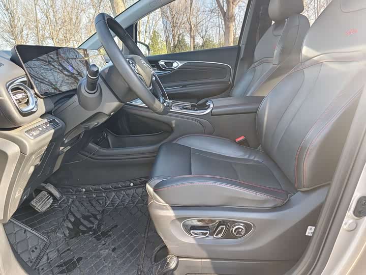 Фото 11 - GAC Aion V