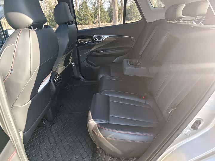 Фото 13 - GAC Aion V