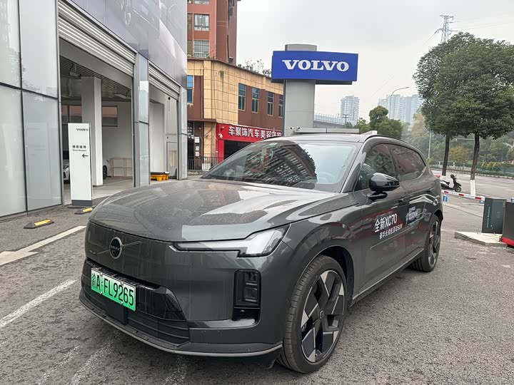 Фото 1 - Volvo XC70 Hybrid