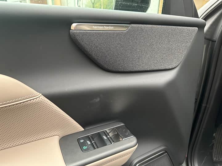 Фото 14 - Volvo XC70 Hybrid