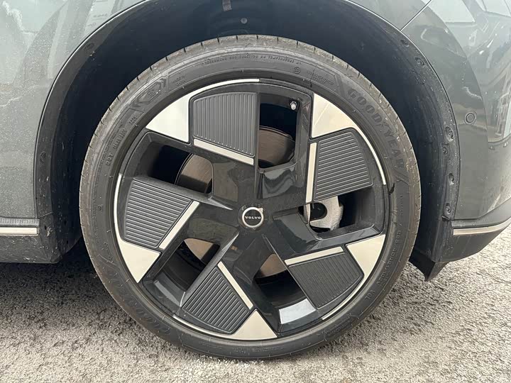 Фото 21 - Volvo XC70 Hybrid