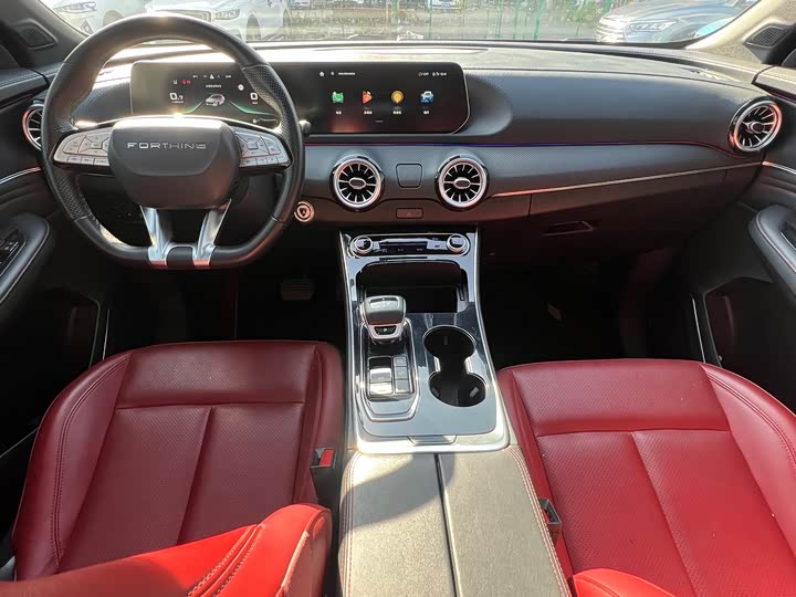 Фото 13 - Dongfeng Forthing T5 EVO