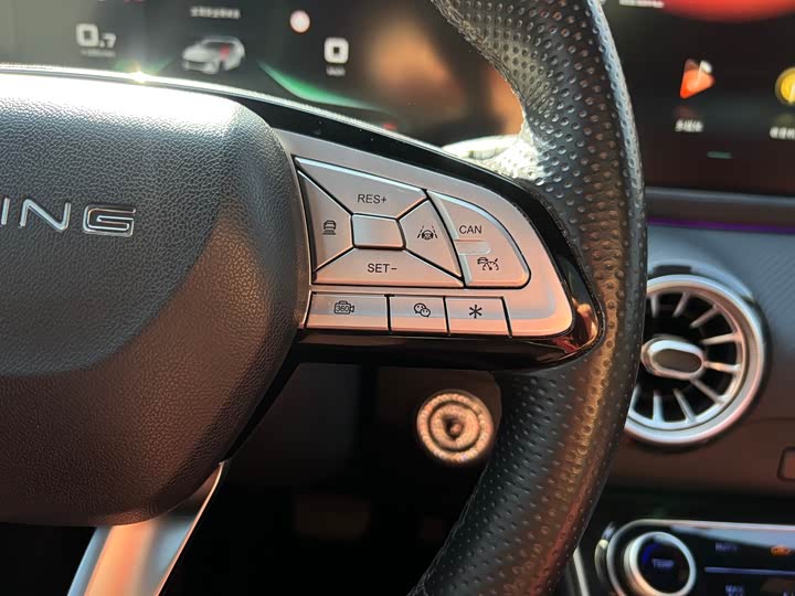 Фото 16 - Dongfeng Forthing T5 EVO