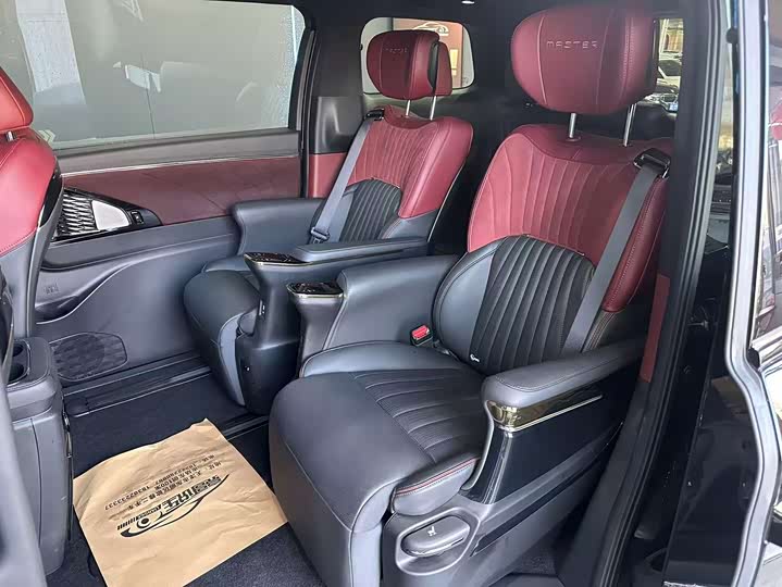 Фото 11 - GAC Trumpchi M8