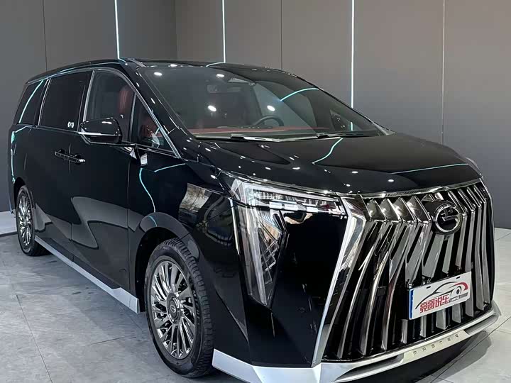 Фото 3 - GAC Trumpchi M8