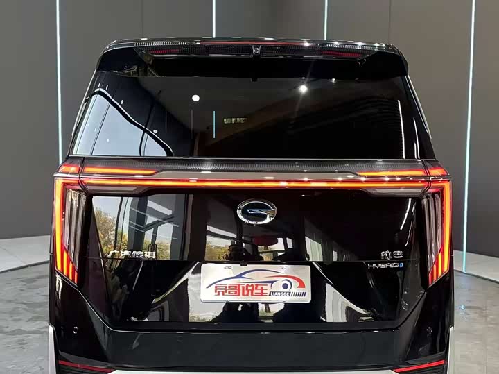 Фото 7 - GAC Trumpchi M8