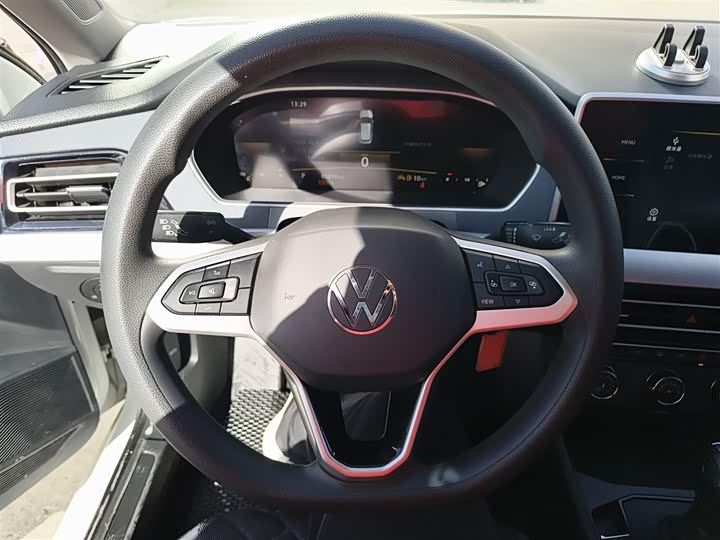 Фото 11 - Volkswagen Lavida