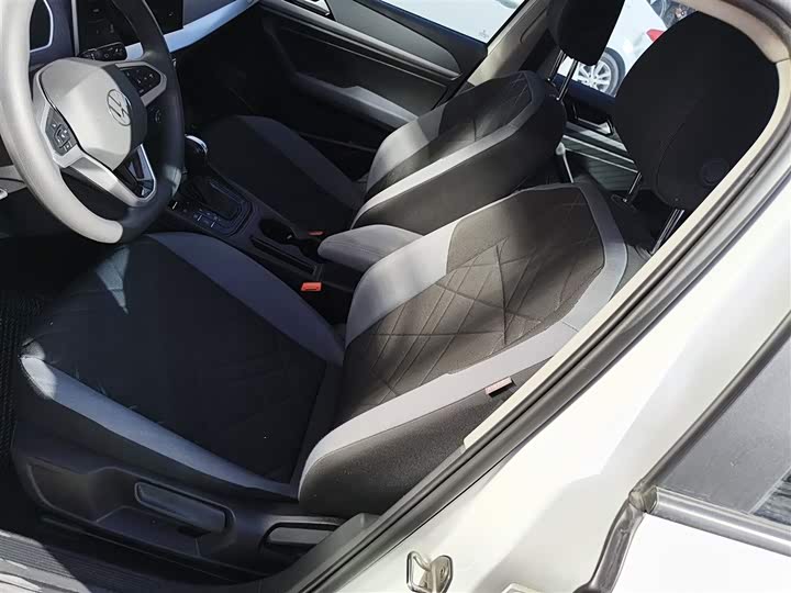 Фото 15 - Volkswagen Lavida