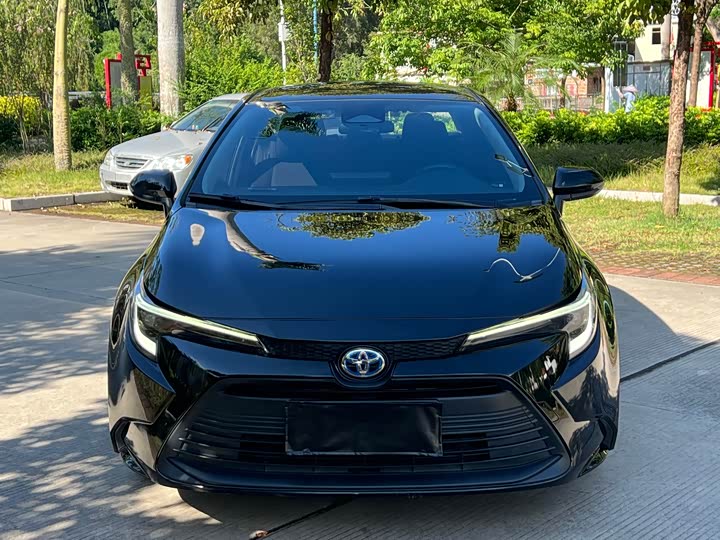 Фото 2 - Toyota Levin