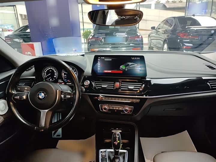 Фото 10 - BMW 1 Series