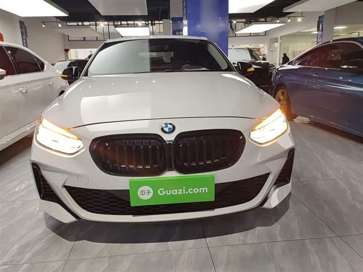 Фото 3 - BMW 1 Series